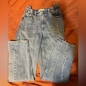 Abercrombie & Fitch Curve Love 90’s Straight Jeans